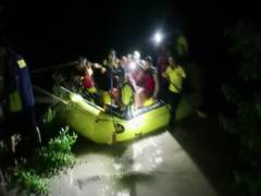 
      
      Uttarakhand: SDRF rescues five people stranded in river
      
      