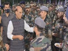
      
      Rajnath Singh reviews infrastructure development along LAC
      
      