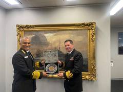 
    Indian, Australian Navy chiefs discuss Indo-Pacific
    