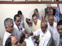 
      
      Congress President poll: Digvijaya Singh to contest, file...
      
      