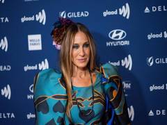 
      
      Sarah Jessica Parker's step father no more
      
      