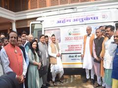 
      
      11 veterinary ambulances flagged off in Mumbai
      
      