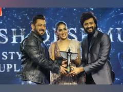 
      
      Lokmat Most Stylish Awards Winners
      
      