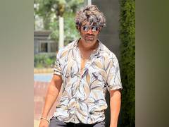 
      
      Sharad Kelkar to play Bajiprabhu in 'Har Har Mahadev'
      
      