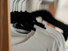 
      
      Scientists monitor vitals by embedding sensors into t-shirts
      
      