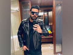 
      
      Punjabi Singer Alfaaz's health stable after being rammed by tempo
      
      