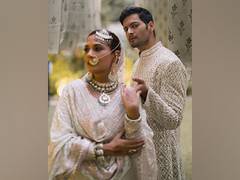 
      
      Pictures of Richa-Ali Lucknow wedding reception out
      
      