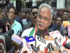 
      
      Chattisgarh CM takes dig over plunging rupee
      
      