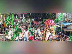 
      
      J-K: Spiritual gatherings, rallies fill streets of Jammu on...
      
      