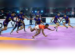 
      
      PKL: Clinical Dabang Delhi win with ease against Gujarat Giants  
      
      