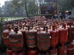
      
      Cabinet okays Rs22k-cr one-time grant to 3 state-run OMCs
      
      