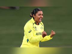 
      
      Alana King extends contract with Perth Scorchers
      
      