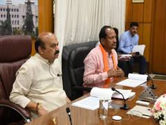 
      
      Karnataka employees to contribute for 'Punyakoti' adoption scheme
      
      