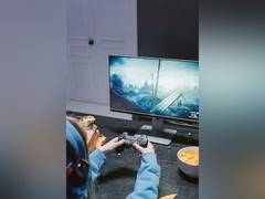 
      
      Electronic gaming cause life-threatening cardiac arrhythmias
      
      