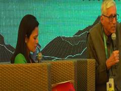 
      
      Rajmohan Gandhi breaks down over digs at Nehru at Litfest 
      
      
