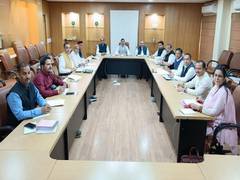 
      
      BJP core group attend meeting in Delhi 
      
      