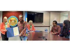 
      
      Singer Parthiv Gohil and Manasi Parekh Gohil honored by US Govt
      
      