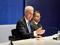 
      
      'Pakistan delegation registers to attend 90th Interpol session'
      
      