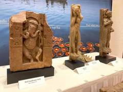 
      
      US returns 307 stolen antiquities to India
      
      