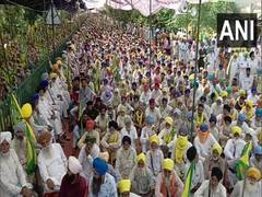 
      
      BKU farmers protest for compensation outside CM's residence
      
      