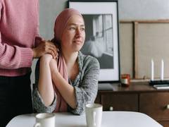 
      
      Patients in low-income nations receive cancer diagnosis later
      
      