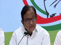 
      
      Chidambaram suggests PM to meet top economists 
      
      