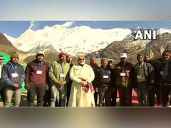 
      
      PM Modi interacts with workers at Kedarnath
      
      