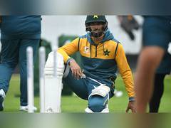
      
      WC: Pakistan batter Shan Masood clears tests after blow to head
      
      
