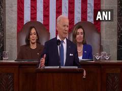 
      
      US: Court pauses Biden's student loan forgiveness plan
      
      