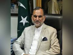 
      
      Pakistan: Senator Azam Swati receives bail in tweet case
      
      