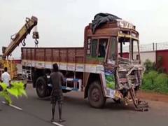 
      
      TN: Lorry crashes airport compound wall after losing balance
      
      