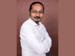 
      
      Kushal Chakraborty to launch Air ticket and hotel booking website
      
      