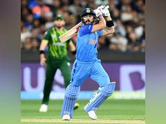 
      
      T20 WC: Indian cricket reacts to Virat's match-winning knock
      
      