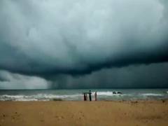 
      
      IMD issues advisory in wake of Cyclone Sitrang
      
      