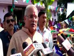 
      
      Chhattisgarh CM performs Gaura-Gauri Puja in Bhilai
      
      