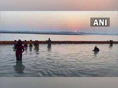 
      
      Prayagraj: Devotees take dip in Sangam due to solar eclipse
      
      