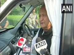 
      
      "Only Rahul can challenge Modi...": Ashok Gehlot on day...
      
      