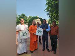 
      
      National Sugar Institute donates 100 cloth bags for distribution 
      
      