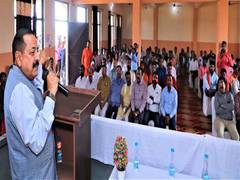 
      
      NEP-2020 aims at de-linking degree from education, says Minister
      
      