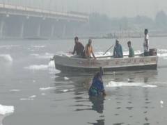 
    Chhath Puja: DJB sprays chemicals in Yamuna to treat toxic foam
    