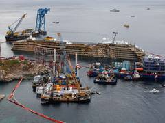
      
      Landmark maritime agreement reached between Lebanon, Israel
      
      
