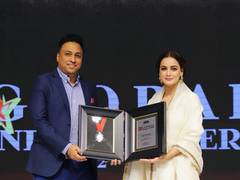
      
      Bipin Chandra wins ET Global Indian leaders Awards 2022
      
      