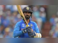 
      
      We will assess his fitness tomorrow: Dravid on Karthik's injury
      
      