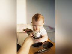 
    Sensitivity to musical rhythm promotes social development in kids
    