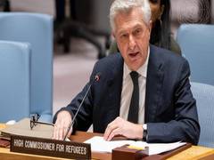 
    '14mn Ukrainians displaced since start of Russian invasion'
    