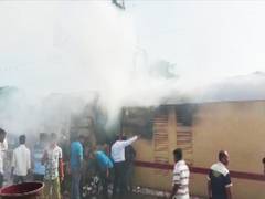 
      
      Shalimar LTT Express train catches fire near Nashik
      
      