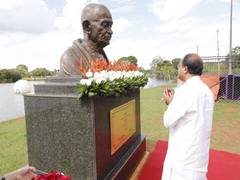 
      
      MoS Muraleedharan pays homage to Mahatma Gandhi in Brazil
      
      
