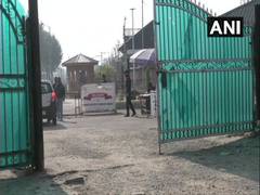 
      
      Scuffle between two student groups in NIT Srinagar
      
      