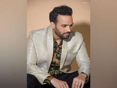 
      
      Dipak Tewari's 'Tu Hi Mehram' garners millions of views online
      
      