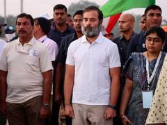 
      
      Rahul Gandhi expresses condolences over Cong worker's demise
      
      